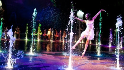 entertainment_the_house_of_dancing_water_10