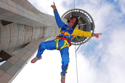 Skyjump 01 400X266